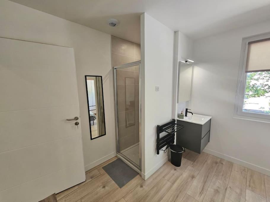 Le 14b Apartment *
