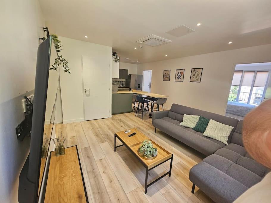Le 14b Apartment *